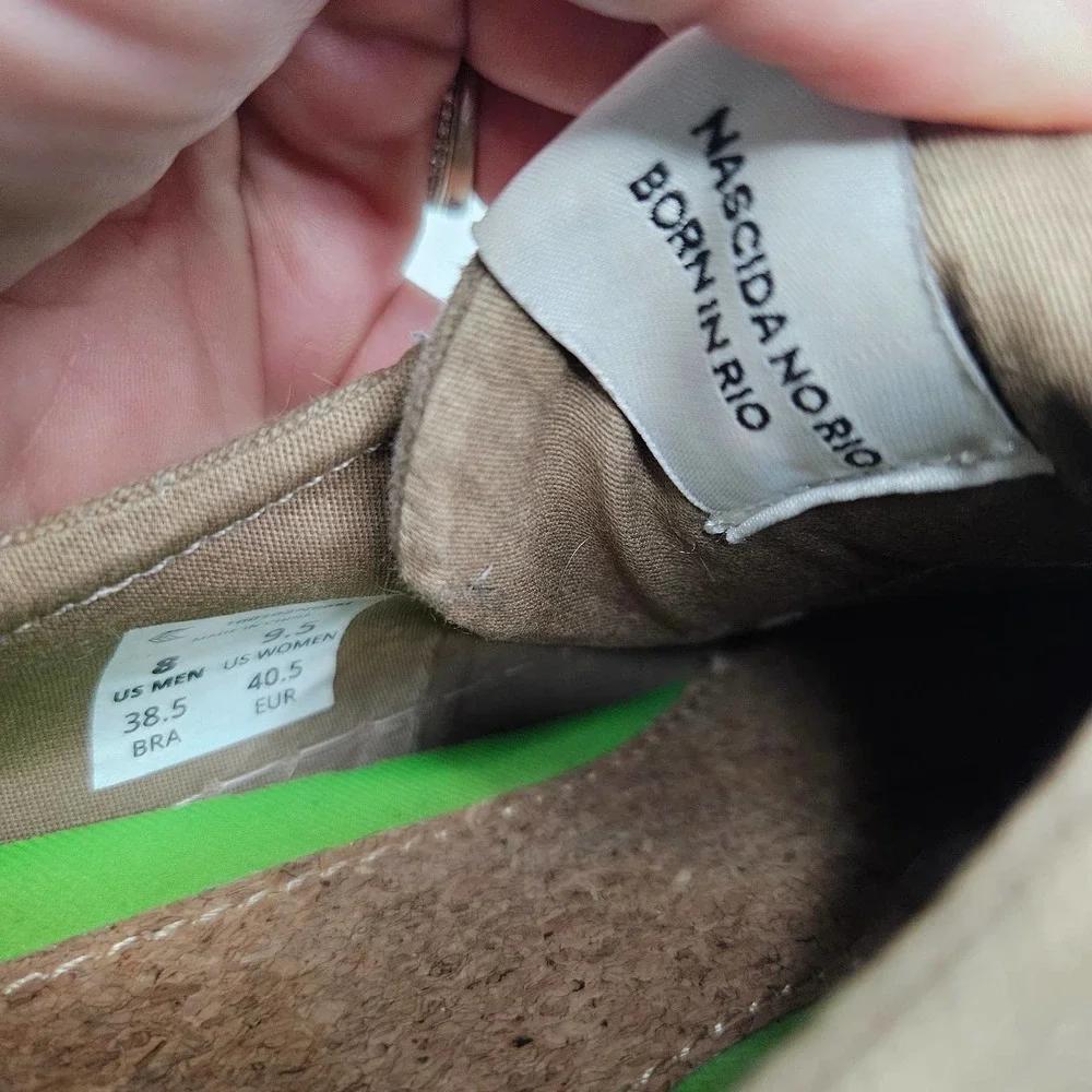 Cariuma Oca Low Taupe Olive Green Canvas Sneakers W9.5 M8 Shoes‎